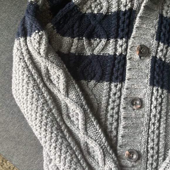 BABY GAP WOOL BLEND SWEATER - Picture 3 of 6